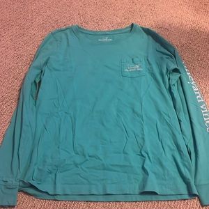 Cozy Vinyard vines Tee